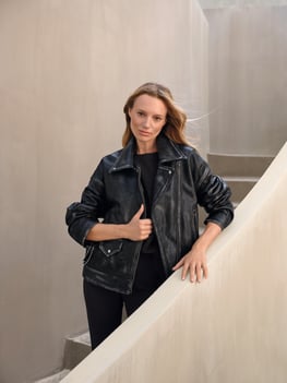 outdoor.women-leather-jacket