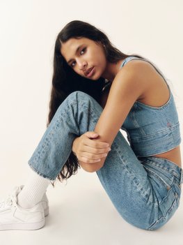 levis-may-23-women-content-teaser